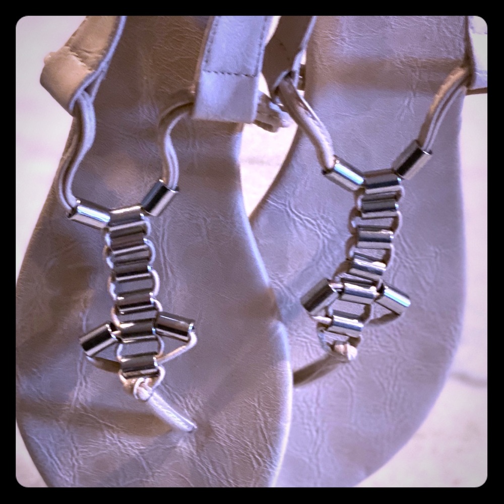 Sandal